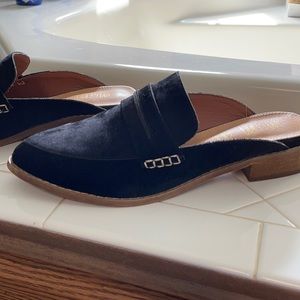 Black velvet mules